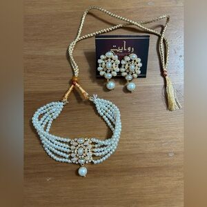 Pearl choker with matching earring